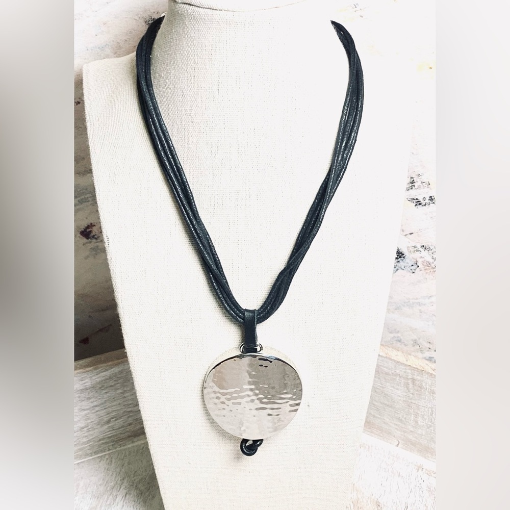 “Chicos” Large Round Pendant Necklace